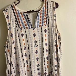 Sleeveless top not new